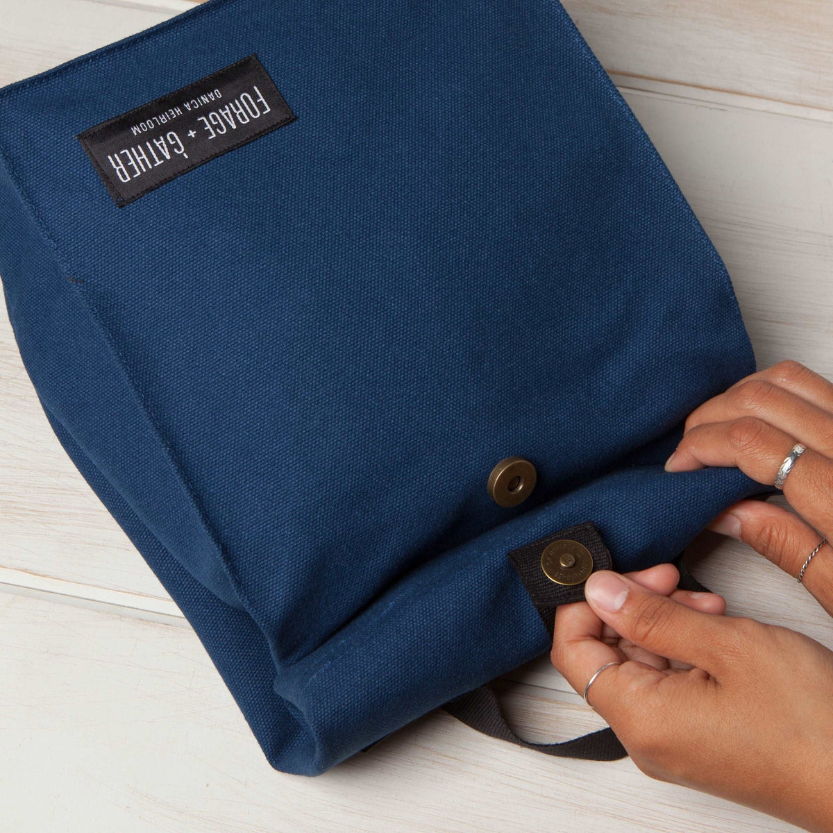 Forage + Gather Lunch Bag - Navy Blue