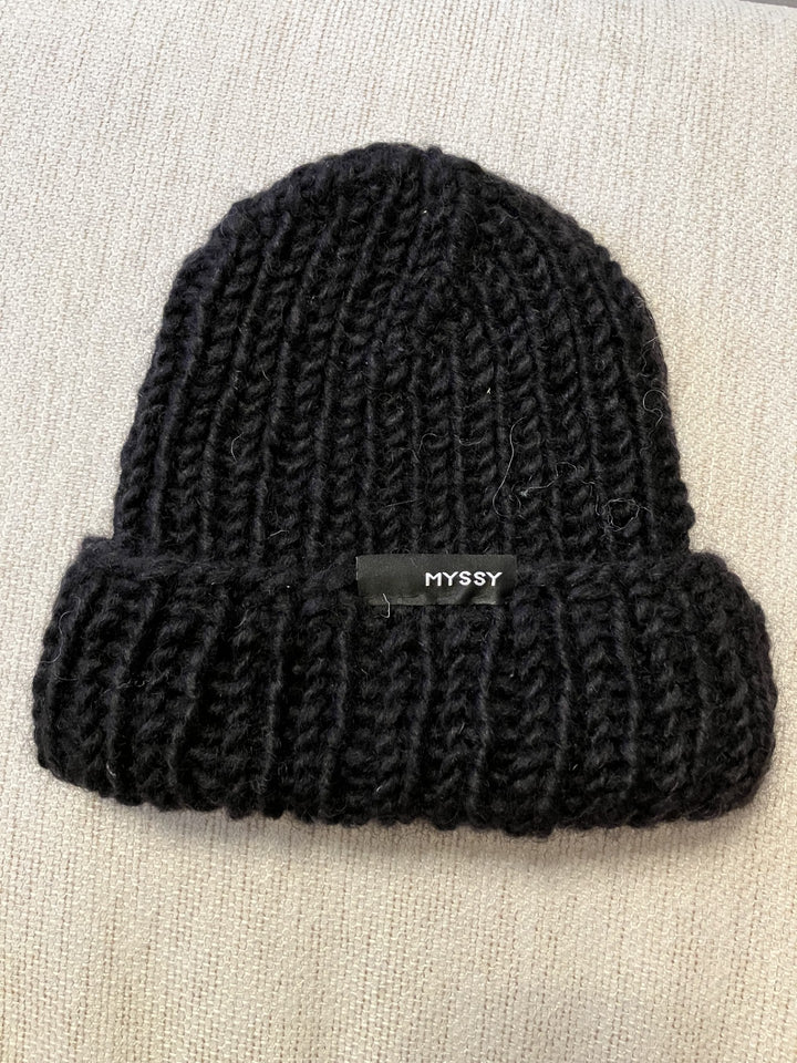 Beanie - Puhuri Trombi