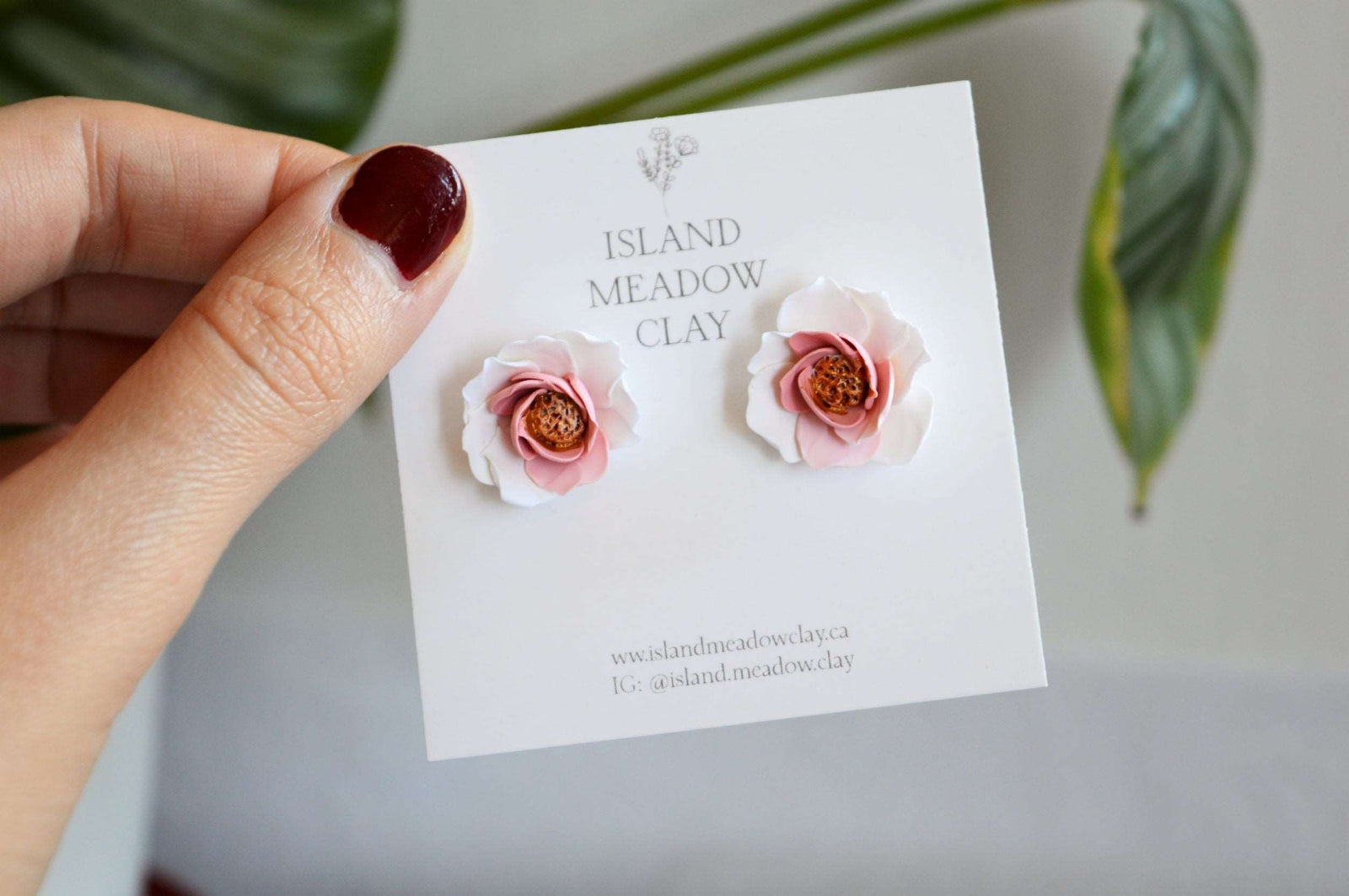 Floral Studs Clay Earrings - White/Pink