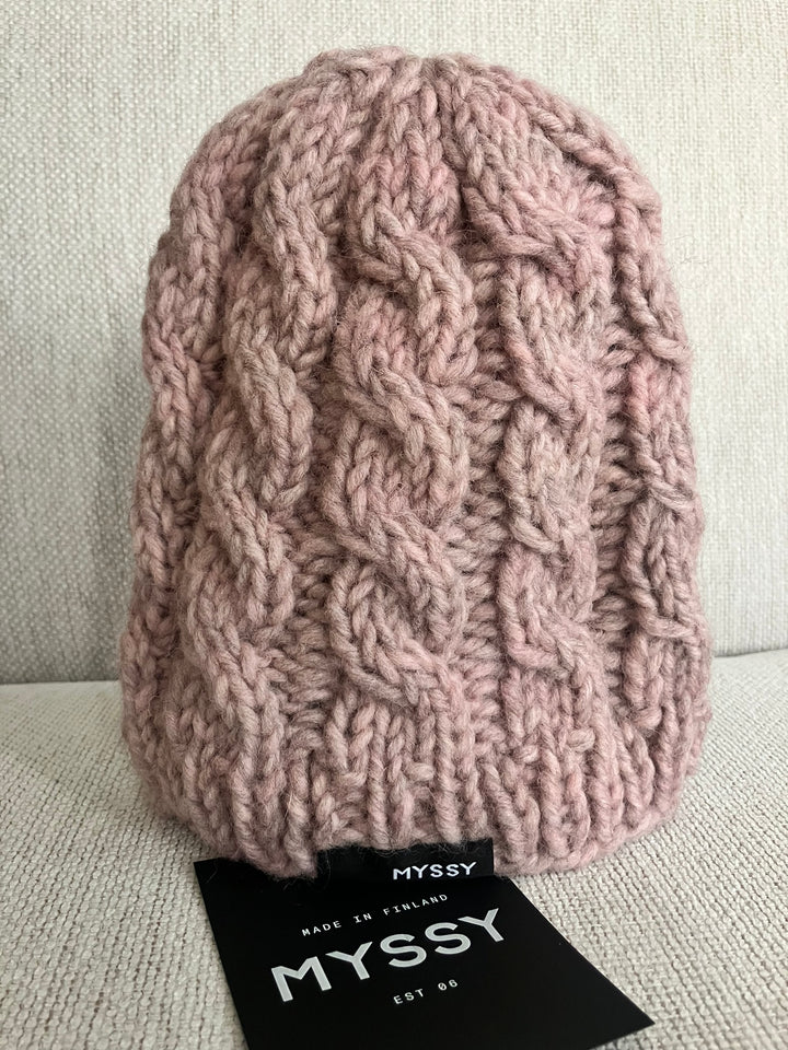 Kable Knit Beanie - Kaiku Orvokki