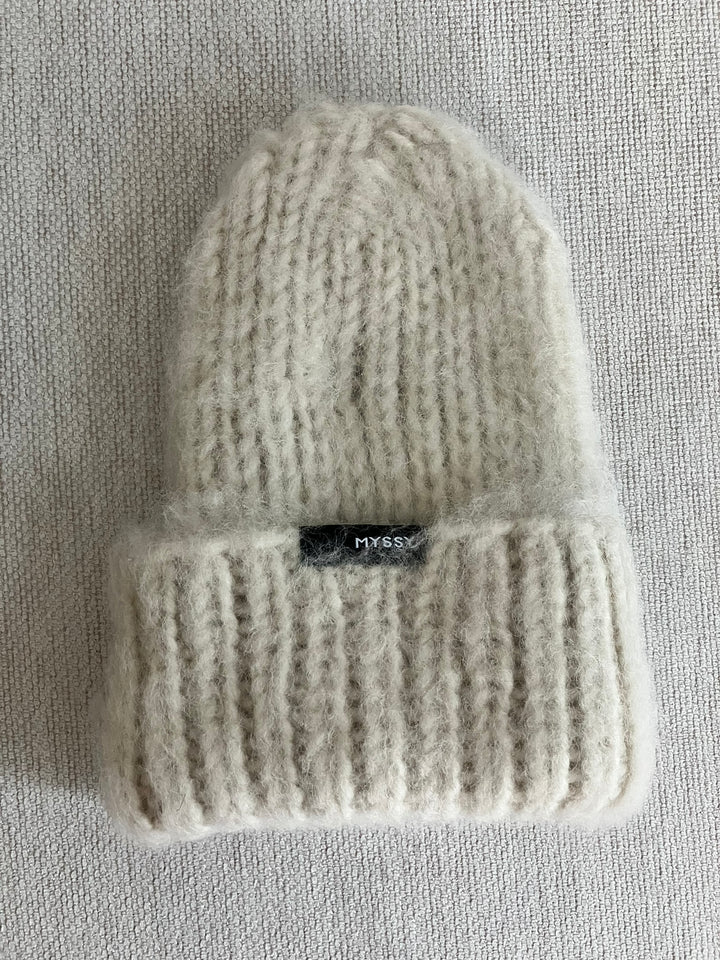Bonnet - Kyrö Taaveli