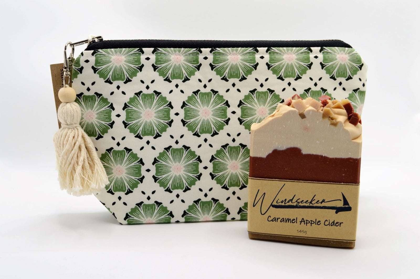 Cosmetic Bag with Pockets - Clover