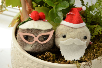 Stone Softie - Mr. & Mrs. Santa Eleanor Rosa Felt