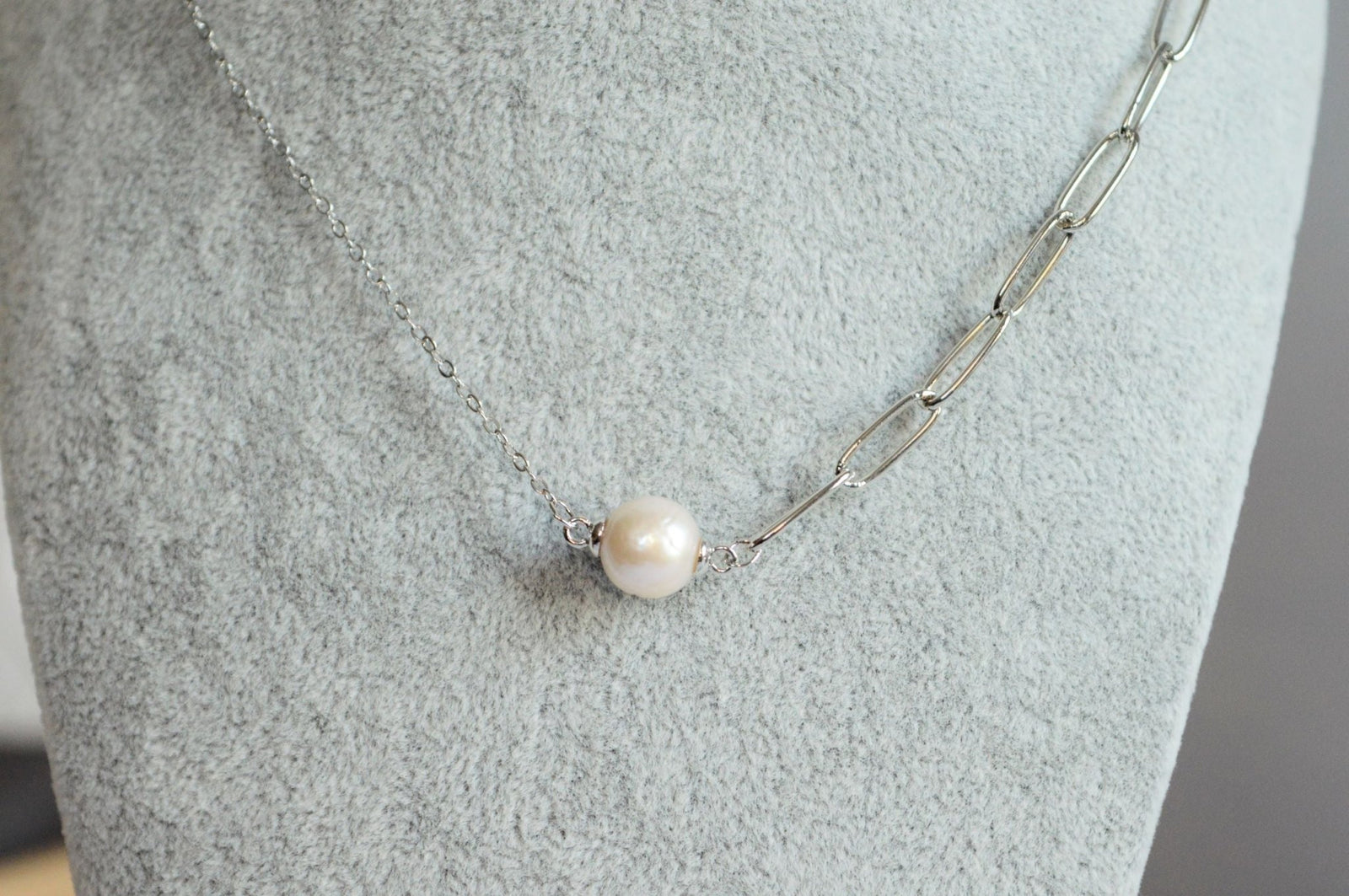 Pearl Necklace - Vivian Silver