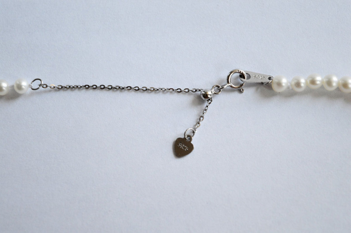 Pearl Necklace - Oval Love
