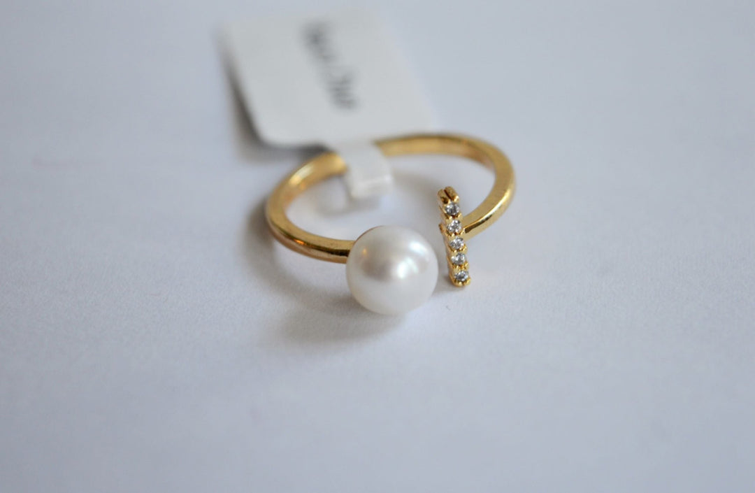 Pearl Ring - Bar