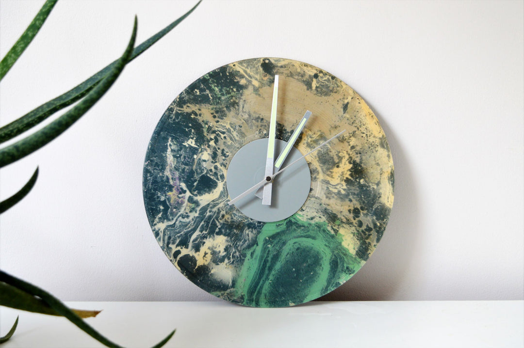 Vinyl Clock - Beach Time