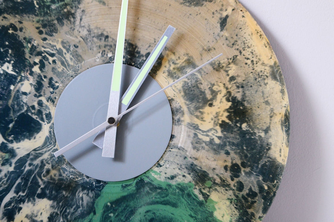 Vinyl Clock - Beach Time